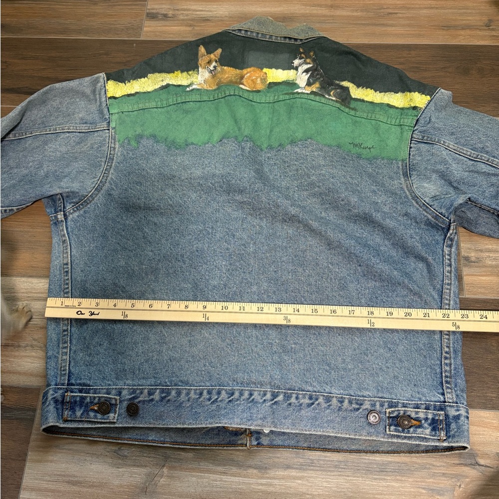 Vintage Denim Jean Jacket with One of a Kind Corgi Mural Masterpiece! - Picture 10 of 11